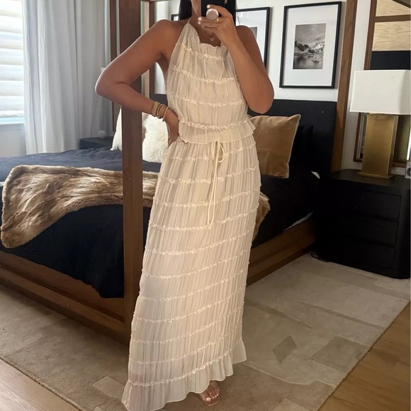 Dresses & Skirts - Women’s 2 Piece Maxi Skirt and Tank Top